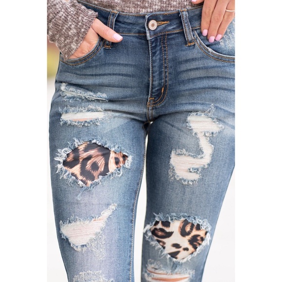KanCan MidRise Leopard Patch Skinny Jeans 15 31 (12) Preowned - Picture 8 of 16